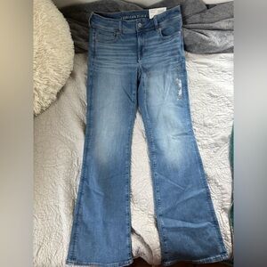 American Eagle Women's Boot Cut Jeans. NEW WITH TAGS!!